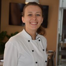 Permainos: buvusi žurnalistė V.Pupeikytė-Dzhumerova save atrado kulinarijoje ir tapo profesionalia virtuvės šefe.