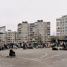 Prioritetas: pandemijos sukrėstiems menininkams auditorija tapo svarbesnė nei scenos techninės galimybės ir patogumas.