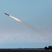 Ukrainos oro pajėgos: per naktį sunaikinta rusų karių raketa, šeši dronai