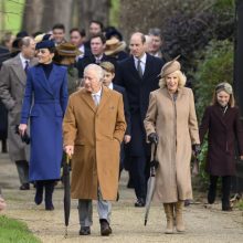 Britų karališkoji šeima atideda vizitus – princesę ir karalių užklupo sveikatos bėdos