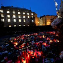 Kruvinas išpuolis Prahoje: šaulys atsakingas už dar vieną tragediją?