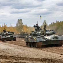 Danija: pirmieji tankai „Leopard 1“ pasiekė Ukrainą