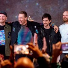 „Coldplay“ koncertas Malaizijoje gali būti sustabdytas: papiktino grupės palaikymas LGBTIQ