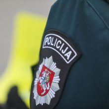 Tachografo neįsijungęs vairuotojas bandė papirkti policininką: siūlė 20 eurų kyšį