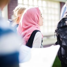 Tėvas nušovė dukterį dėl socialiniuose tinkluose paviešintų nuotraukų: gynė šeimos garbę