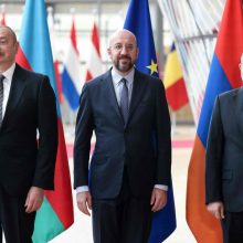 Azerbaidžanas sako esąs pasirengęs ES tarpininkaujamoms deryboms su Armėnija
