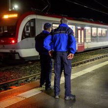 Šveicarijos traukinyje vyko įkaitų drama: įtariamasis nukautas