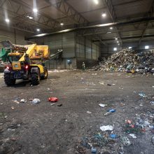 Atliekų smarvė vėl kankina kauniečius: lėtai nuodija?