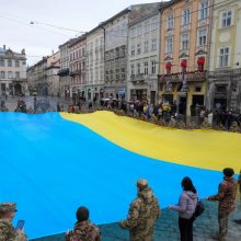 Ukraina susigrąžino dar 100 žuvusių gynėjų palaikus