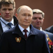 V. Putinas: Rusijos karinės technologijos privalo būti per vieną žingsnį priekyje