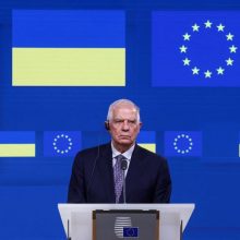 ES, baimindamasi galimų V. Putino veiksmų, siekia apginkluoti Ukrainą ir bloko nares
