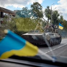 Išlaisvinti Ukrainos miestai dar šokiruoja: rūsyje – kankinimo kameros, į Rusiją išvežta ir vaikų