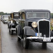 Biržuose – senovinių automobilių festivalis: retenybėmis gėrėjosi smalsuoliai ir ekspertai