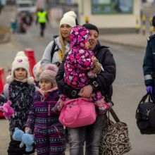 Iš Ukrainos į Lietuvą atvykusiems pabėgėliams kyla grėsmė: policija siunčia svarbią žinią