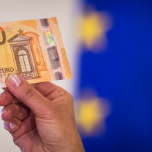 Italijos policija Neapolyje konfiskavo 50 mln. eurų vertės padirbtų banknotų