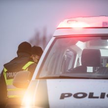 Telšiuose BMW nepraleido „VW GOLF“: sužaloti trys žmonės