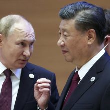 Kremlius: Xi Jinpingas ir V. Putinas pirmadienį susitiks pietų, antradienį derėsis