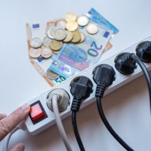 „Litgrid“: didmeninė elektros kaina per savaitę Lietuvoje augo 56 proc.