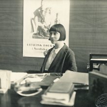 Šviesa pro stiklo lubas: diplomatei M. Avietėnaitei – 130