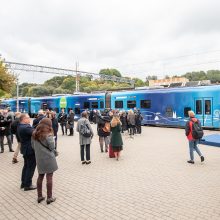 Kauno geležinkelio stotyje susitiko iš Lisabonos ir Talino atvykę traukiniai