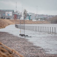 Nemunas lipa iš krantų: užlieta Santaka, vanduo pakilęs ir kitose vietose