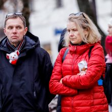 Tėvų protestas Kaune: „Ar aukosi savo vaiką eksperimentinei vakcinai?“