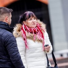 Tėvų protestas Kaune: „Ar aukosi savo vaiką eksperimentinei vakcinai?“