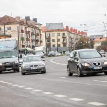 Pagaliau atnaujintas Taikos prospektas: pasitinka lygi kelio danga, nauji dviračių takai