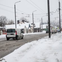 Vairuotojų kantrybę bando slidžios Kauno gatvės 