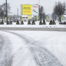 Vairuotojų kantrybę bando slidžios Kauno gatvės 