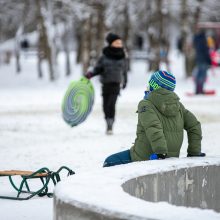 Karantininis žiemos savaitgalis: pareigūnai pramogautojus stebės ne tik Kleboniškyje