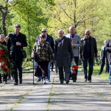 Gegužės 9-oji – kapinėse su pasidarkymais