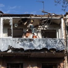 Po Rusijos smūgių Ukrainoje elektros neteko kone pusė milijono namų ūkių