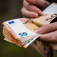 EK leido Lietuvai naudoti 9 mln. eurų iš 26 mln. įšaldytų RRF lėšų