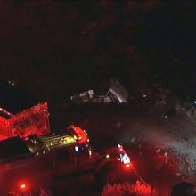 Pietų Kalifornijoje ore susidūrus dviem sraigtasparniams žuvo 2 ugniagesiai ir pilotas