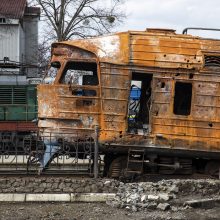 Šaltinis: Rusija suintensyvino išpuolius prieš traukinius, gabenančius ginklus į Ukrainą