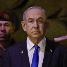B. Netanyahu po JAV įspėjimų dėl ginklų: Izraelis pasirengęs „stovėti vienas“