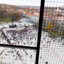 Šeimų sąjūdžio mitinge išvengta konflikto: pareigūnai oponentų prašė išvykti