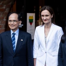 Taivano parlamento vadovas pradeda vizitą Lietuvoje: susitiko su V. Čmilyte-Nielsen