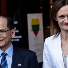 Taivano parlamento vadovas pradeda vizitą Lietuvoje: susitiko su V. Čmilyte-Nielsen