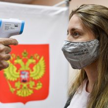 Rusija atšaukia visus koronaviruso ribojimus
