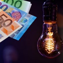 Sąskaitas už elektrą gavę verslininkai: darosi silpna, nepažįstame tokių skaičių