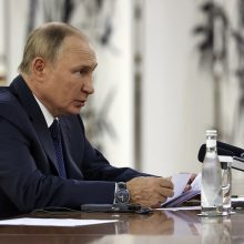 Po pralaimėjimo Charkive Kinija turėjo rimtų klausimų: V. Putinui teko pasiteisinti <span style=color:red;>(vaizdo įrašas)</span>