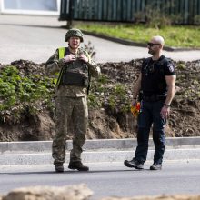 Vilniuje dėl rastos 250 kg aviacinės bombos uždarytas eismas Liepkalnio gatvėje, evakuojami žmonės