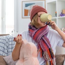 Lietuvoje sergamumas gripu, COVID-19 ir peršalimo ligomis trečią savaitę neviršija epideminio lygio