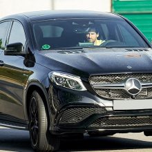 Prie vairo – futbolo legenda: L. Messi yra išskirtinių automobilių mėgėjas