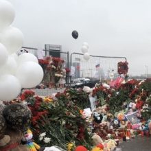 Rusijoje – nacionalinio gedulo diena, skirta pagerbti 133 teroristinio išpuolio aukas