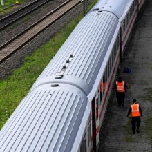 Lenkijoje po programišių įsilaužimo į geležinkelių ryšio tinklą sulaikyti du vyrai