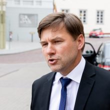 Ministerija su A. Navicko profsąjunga tęs derybas dėl geresnių sąlygų pedagogams