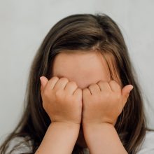 Apie seksualinį smurtą prieš vaikus: skaičiai gali būti žymiai didesni, nes ši tema dar yra tabu